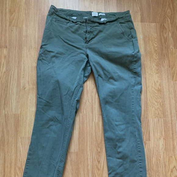 Olive green work pants, lightly worn! - Picture 1 of 2
